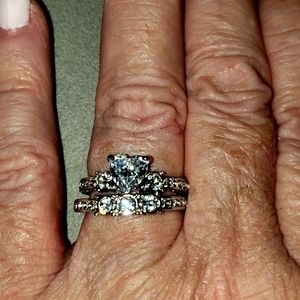 White Sapphire Heart Wedding Set